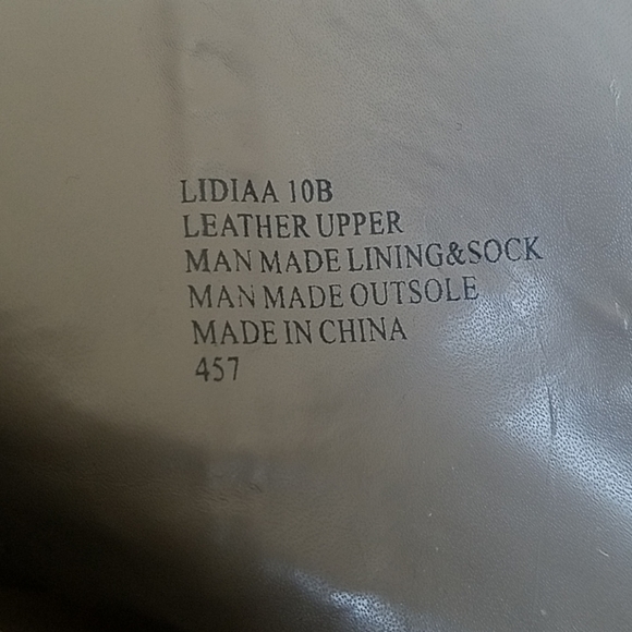 Steve Madden suede booties size 10b - Picture 5 of 6